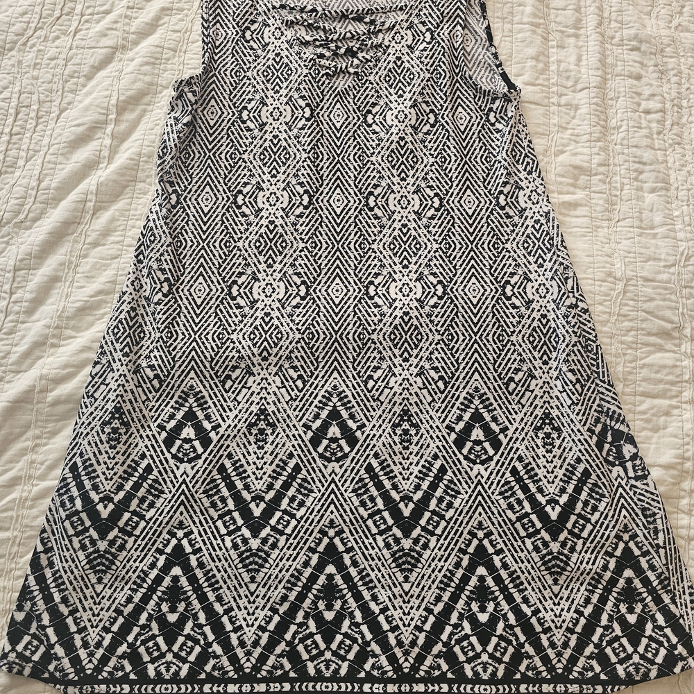 AB Studio Monochrome Patterned Midi Dress